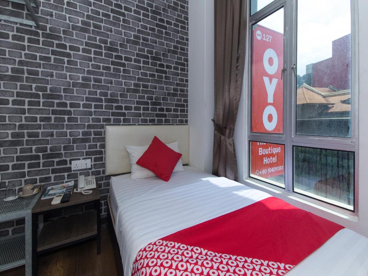 Oyo 127 The Reeds Hotel Kuala Lumpur Bagian luar foto
