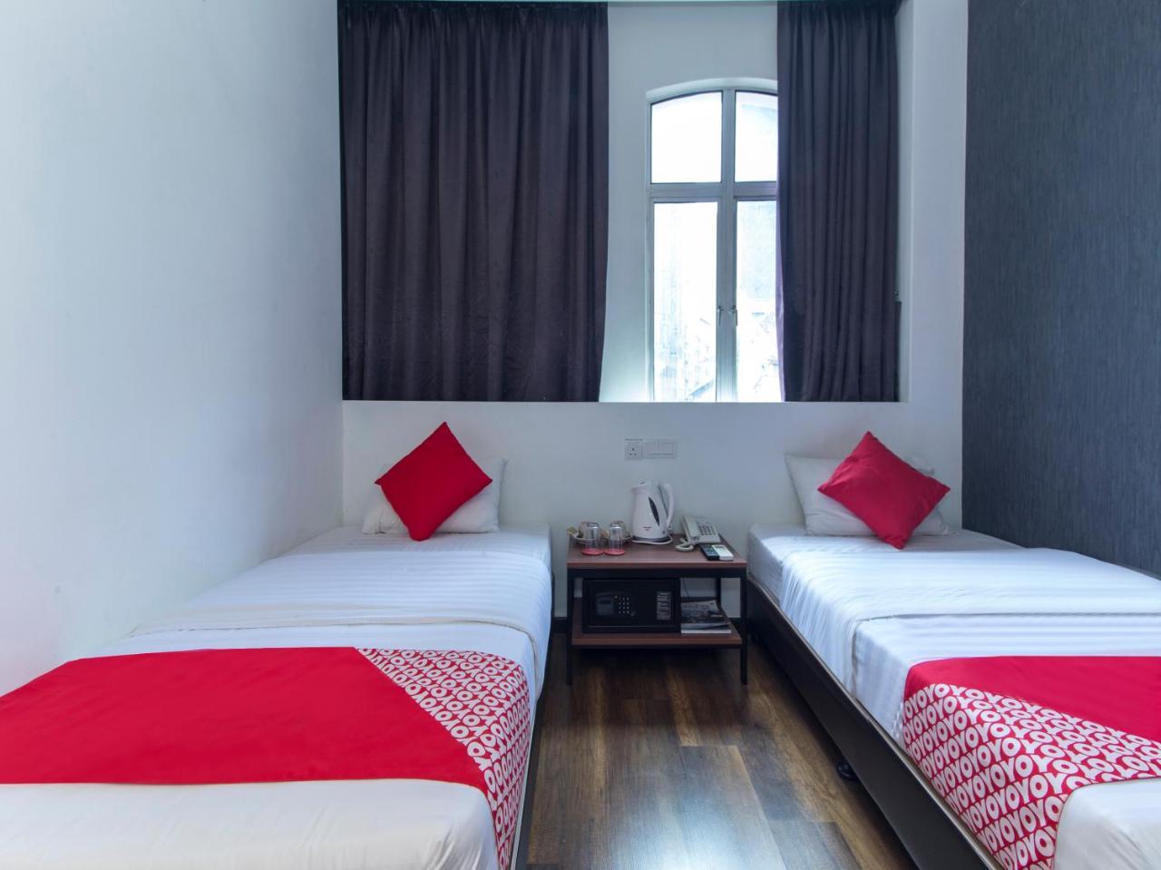 Oyo 127 The Reeds Hotel Kuala Lumpur Bagian luar foto