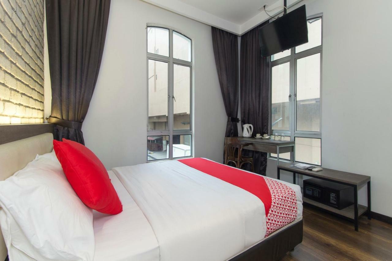 Oyo 127 The Reeds Hotel Kuala Lumpur Bagian luar foto