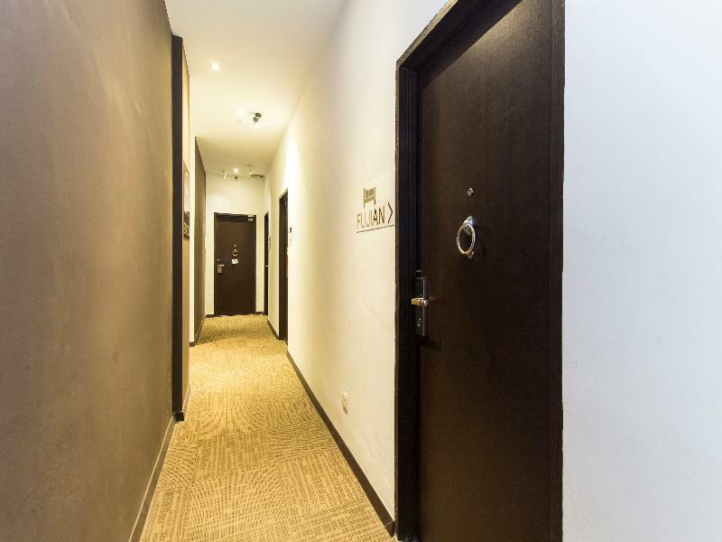 Oyo 127 The Reeds Hotel Kuala Lumpur Bagian luar foto