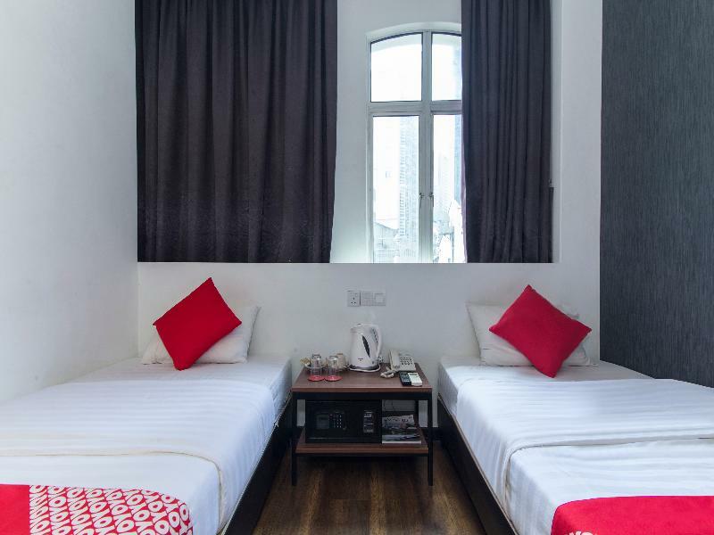 Oyo 127 The Reeds Hotel Kuala Lumpur Bagian luar foto